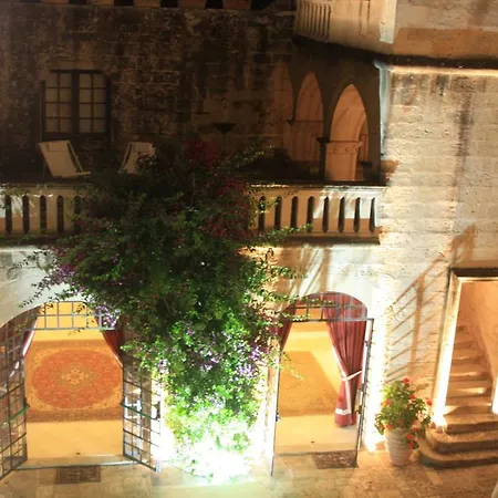 Castello Di Bed & Breakfast 3*