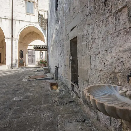 Castello Di Bed & Breakfast Casamassella