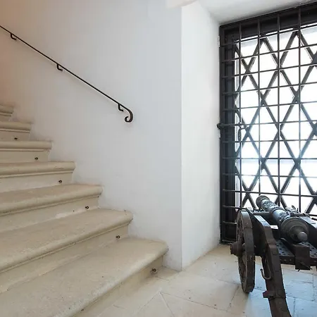 Castello Di Bed & Breakfast