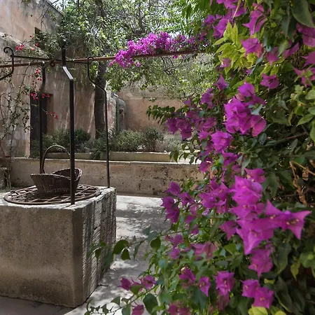 Bed & Breakfast Castello Di 3*