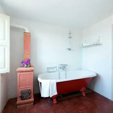 Castello Di Bed & Breakfast 3*